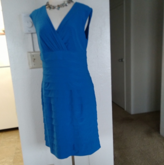 Blue Ruched  Pleated Sleeveless Dress - Picture 12 of 16